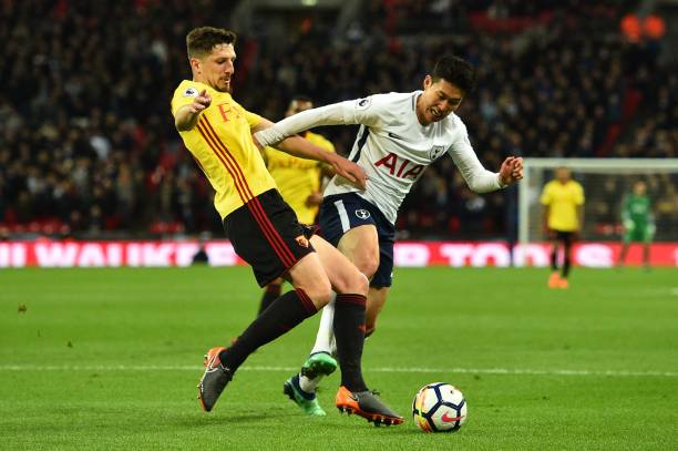 并在中场竞 并在中场竞