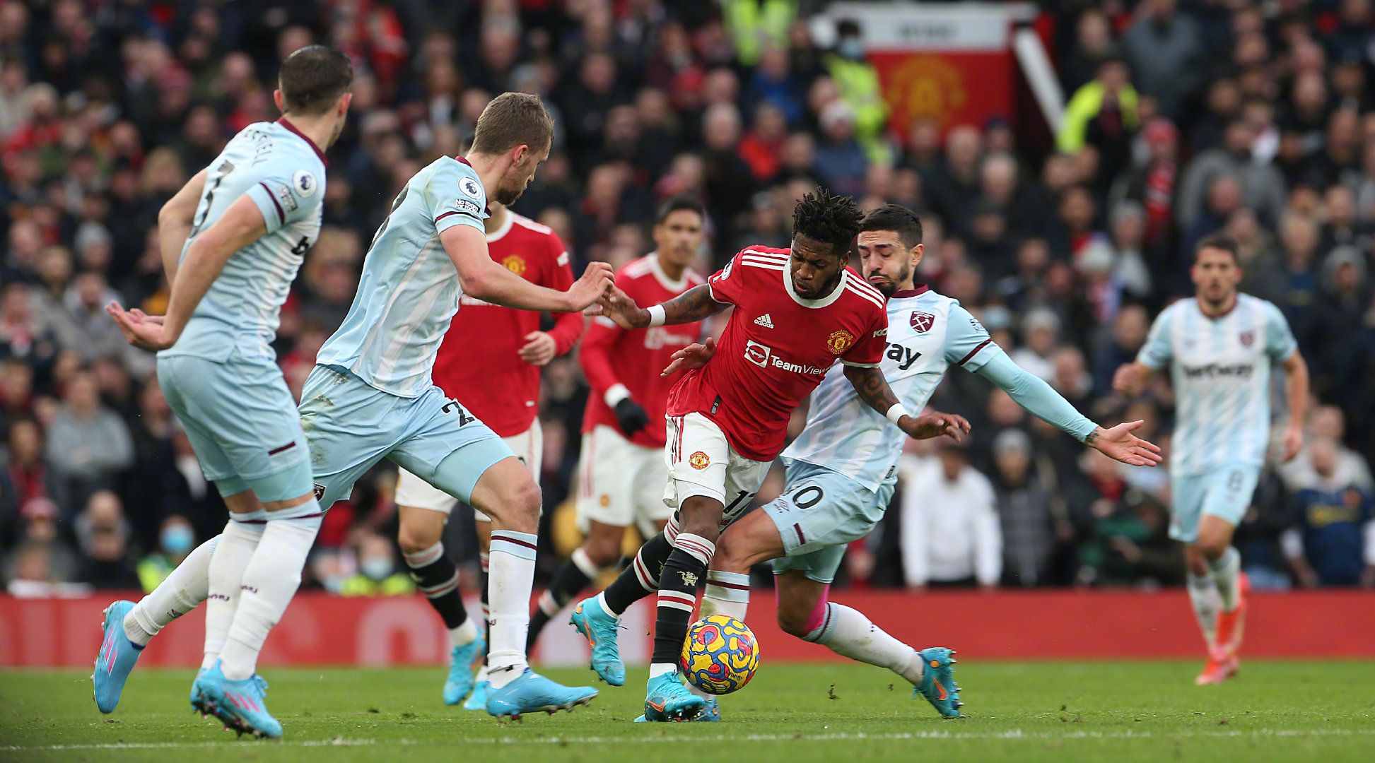 力的直塞球 力的直塞球